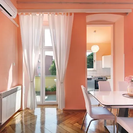Apartman Aleksandra Pula Exterior foto